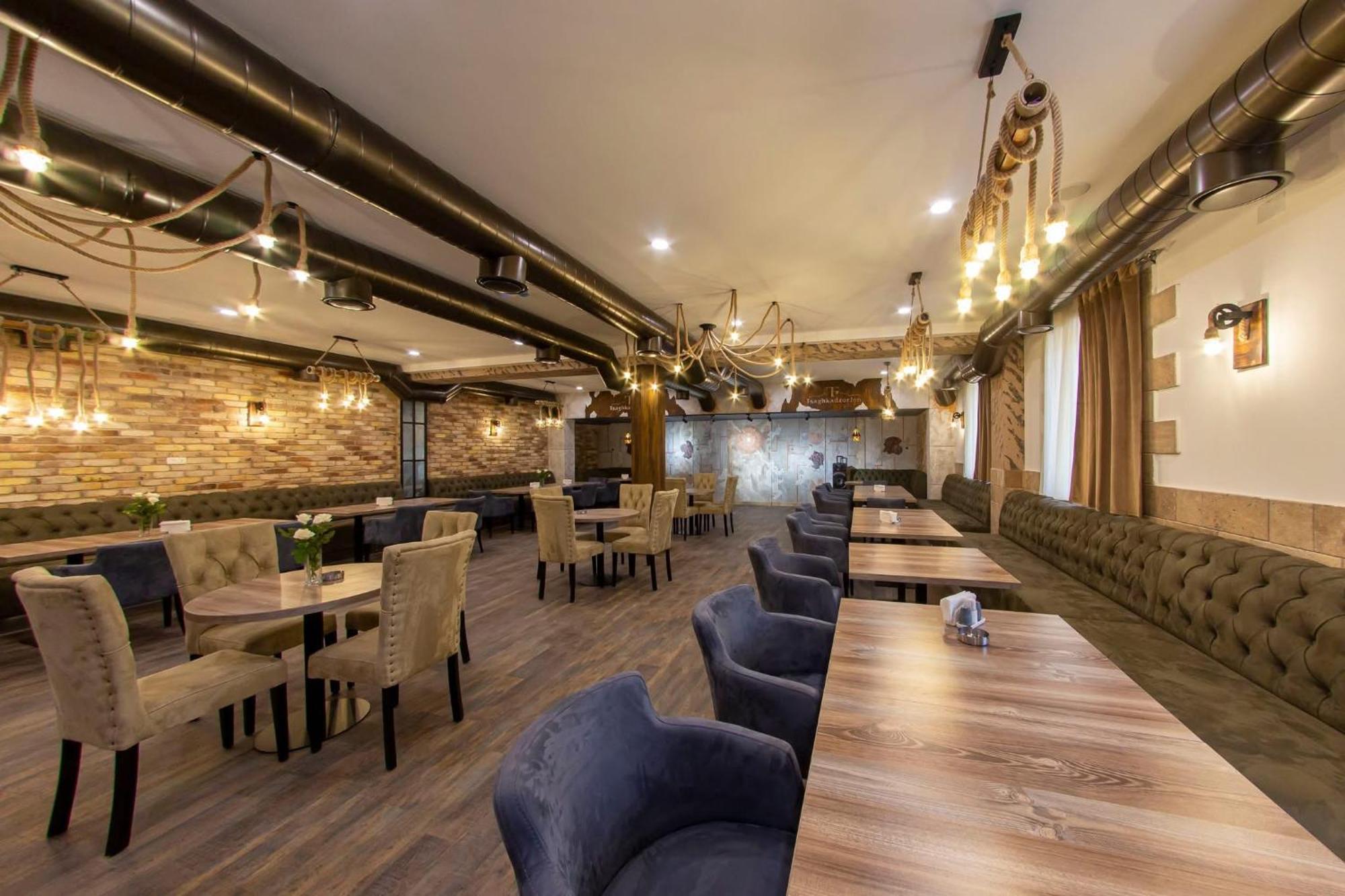 Tsaghkadzor Inn Hotel Екстериор снимка